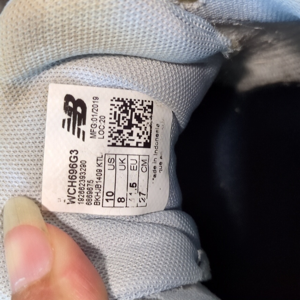 New Balance Women's 696 V3 Tennis Shoes​​​ - Picture 6 of 6